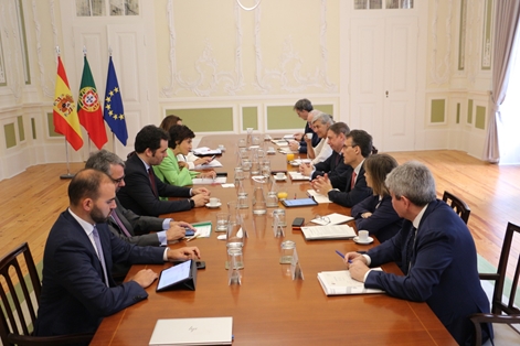 Reunión bilateral del ministro Planas y su homóloga portuguesa foto 6
