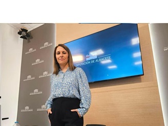 Yolanda Ballesteros, diputada provincial encargada del área de Plan de Recuperación, Transformación y Resiliencia, Agenda 2030 y Fondos Europeos Yolanda Ballesteros, diputada provincial encargada del área de Plan de Recuperación, Transformación y Resiliencia, Agenda 2030 y Fondos Europeos