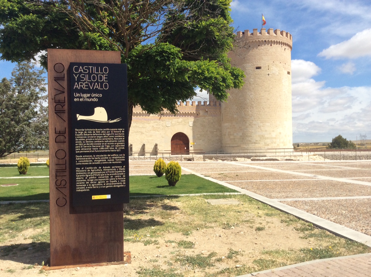 Exposición “Castillo y silo. Un lugar único en el mundo”El MAPA contribuye a potenciar la actividad económica de las zonas rurales mediante la venta de silos  
