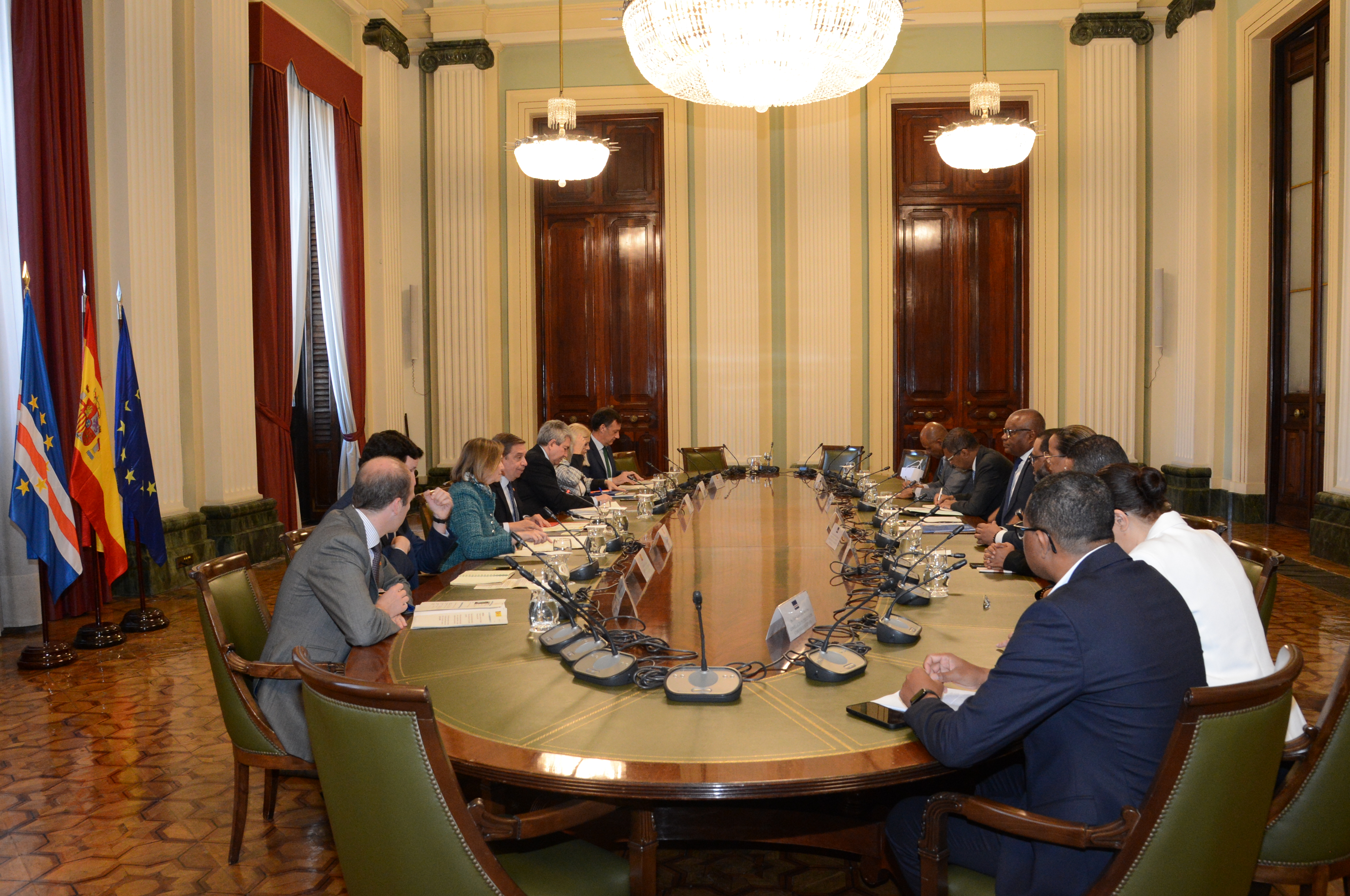Reunión entre los ministros de Pesca Luis Planas y Jorge Santos foto 6