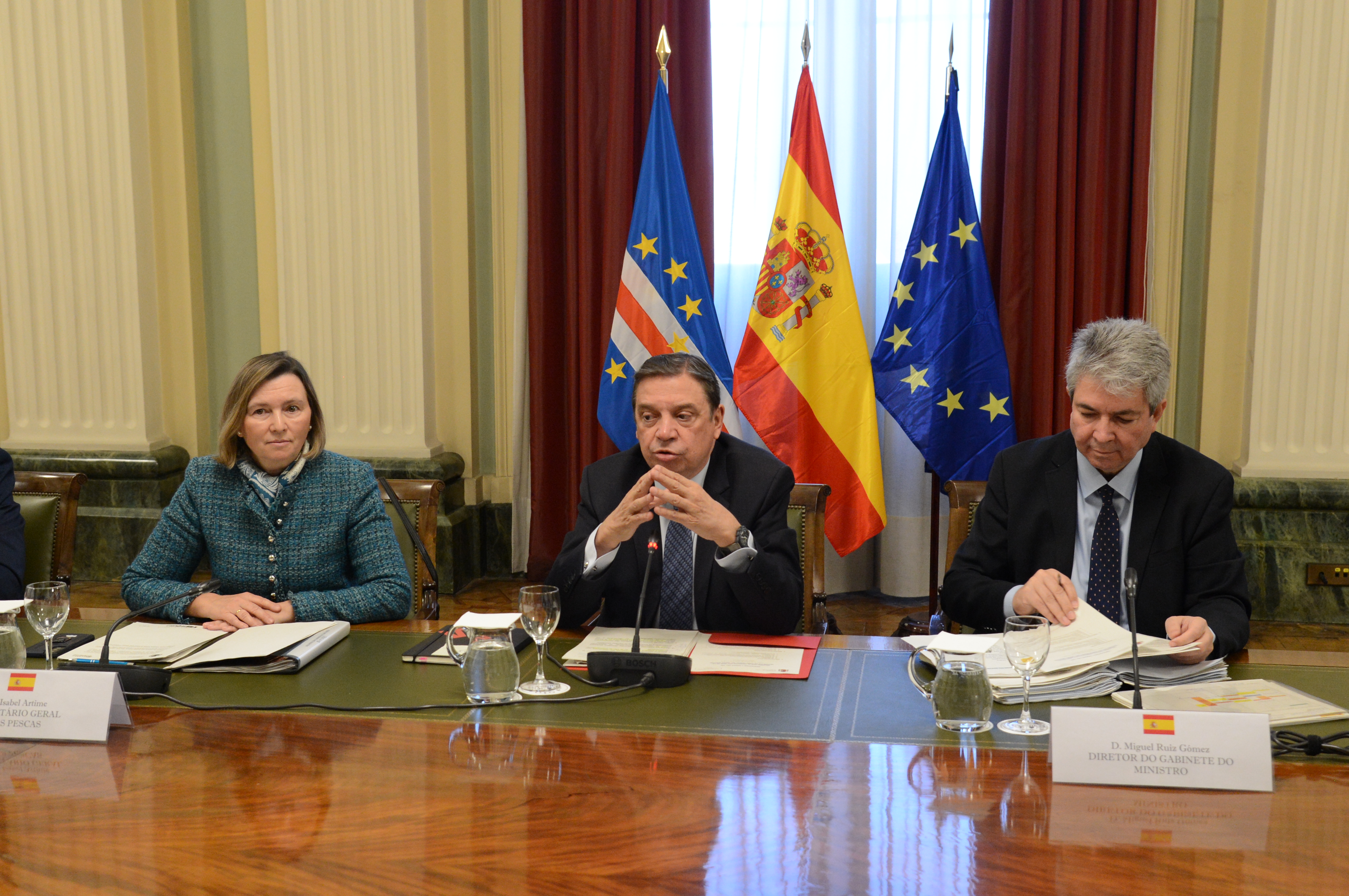 Reunión entre los ministros de Pesca Luis Planas y Jorge Santos foto 7