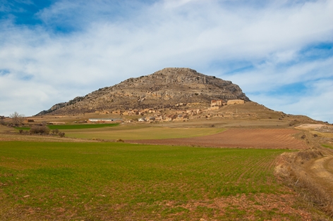 Sauquillo de Alcázar and Costanazo mountain range