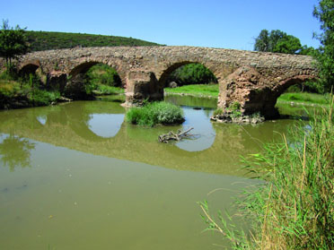 obras de mantenimiento de los Caminos Naturales del Guadiana y del Ebro 