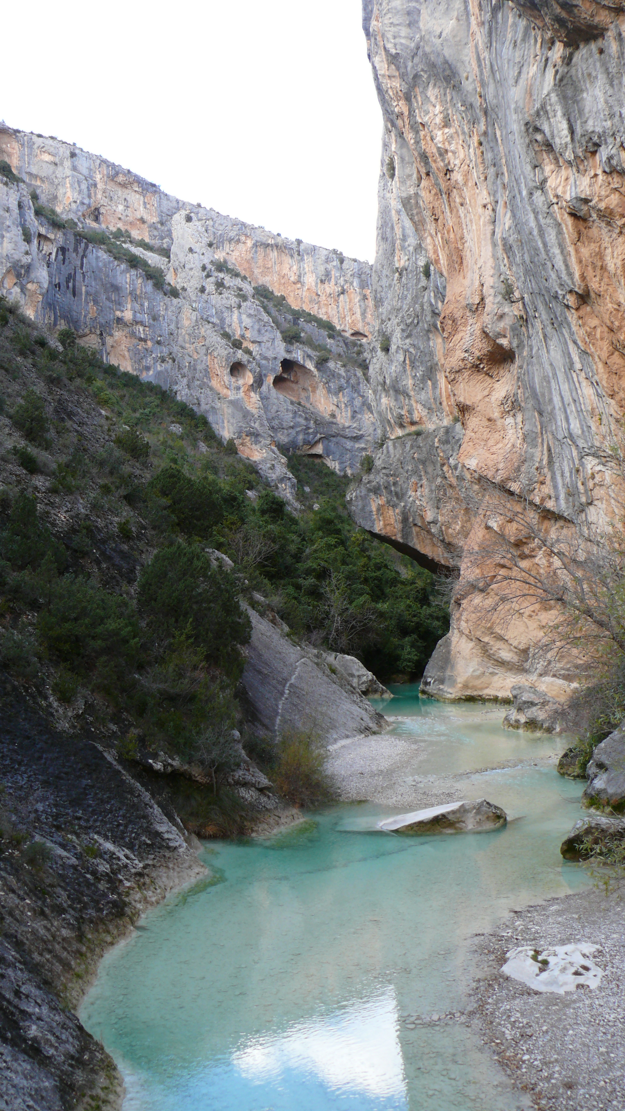 El río Vero aguas abajo del puente de Villacantal