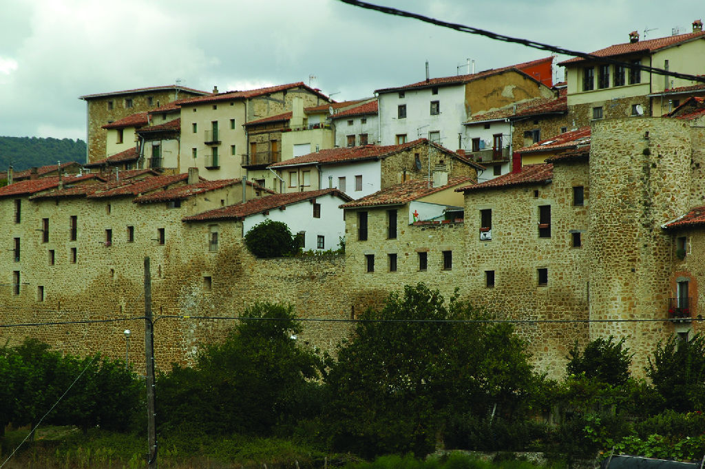 Casas-muralla de Antoñana