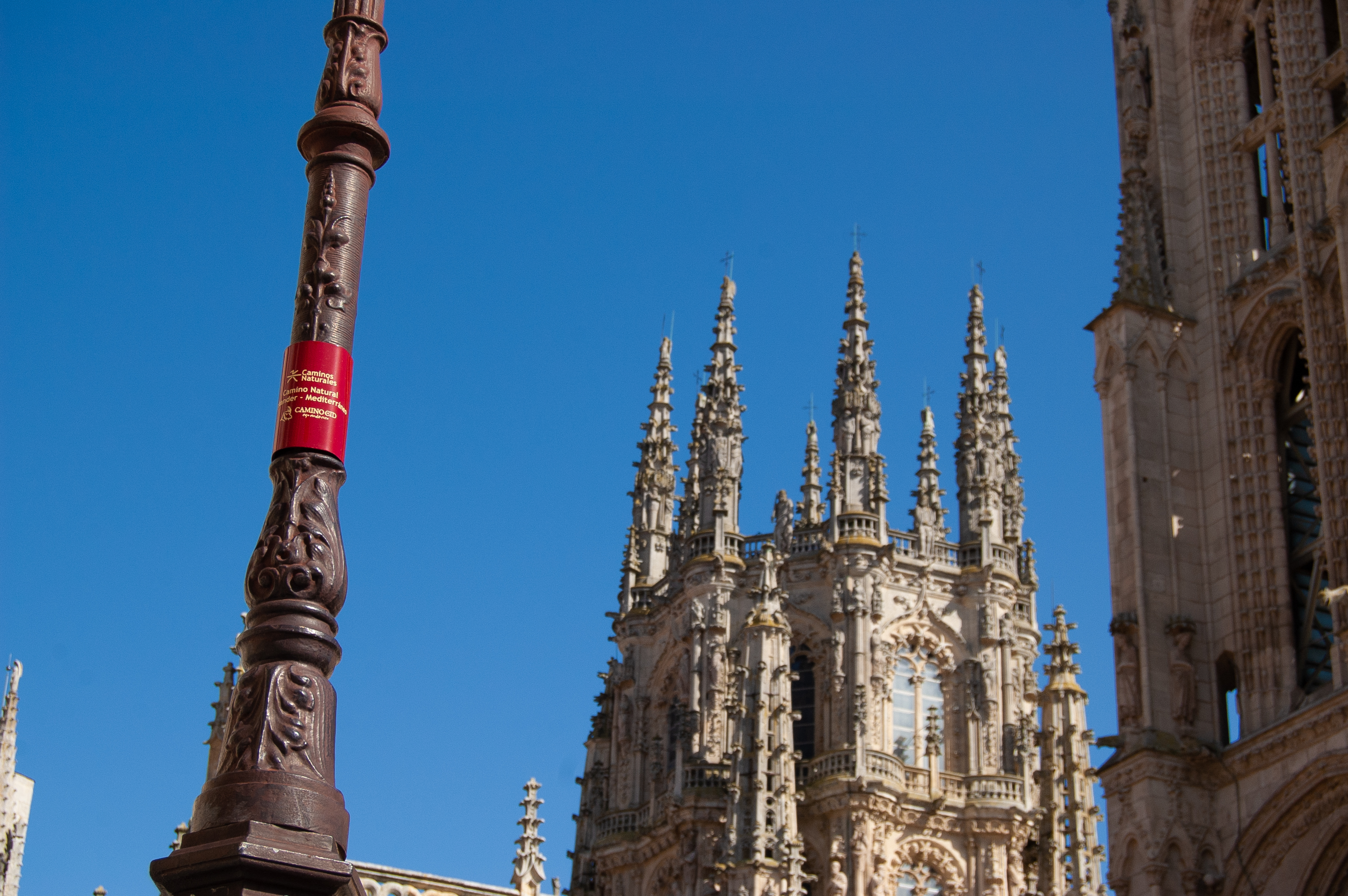 La catedral de Burgos desde el Camino Natural