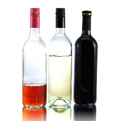 Imagen de tres botellas de vino