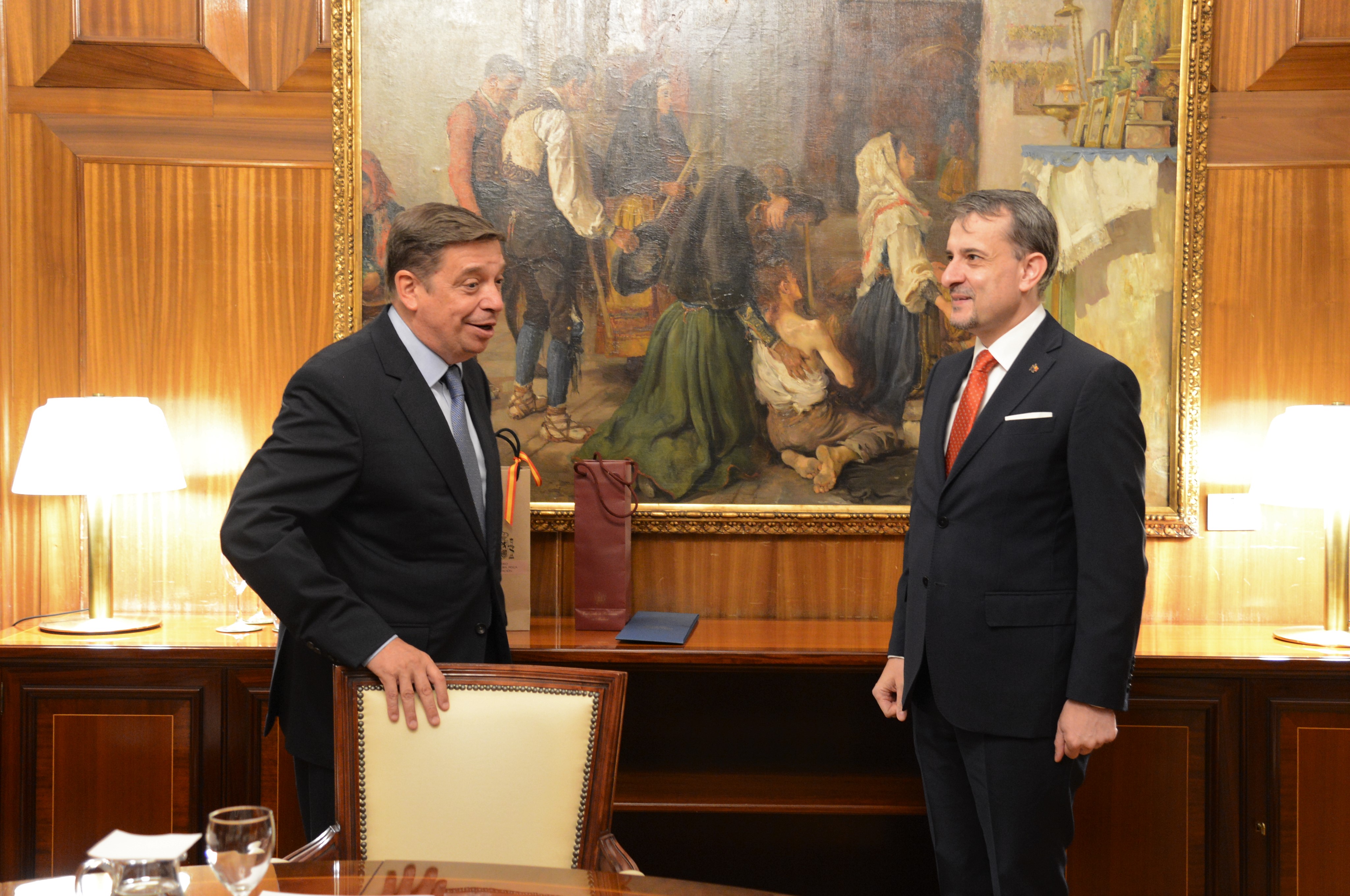 04.07.2022 Ministro y Embajadore Rumania  (2)