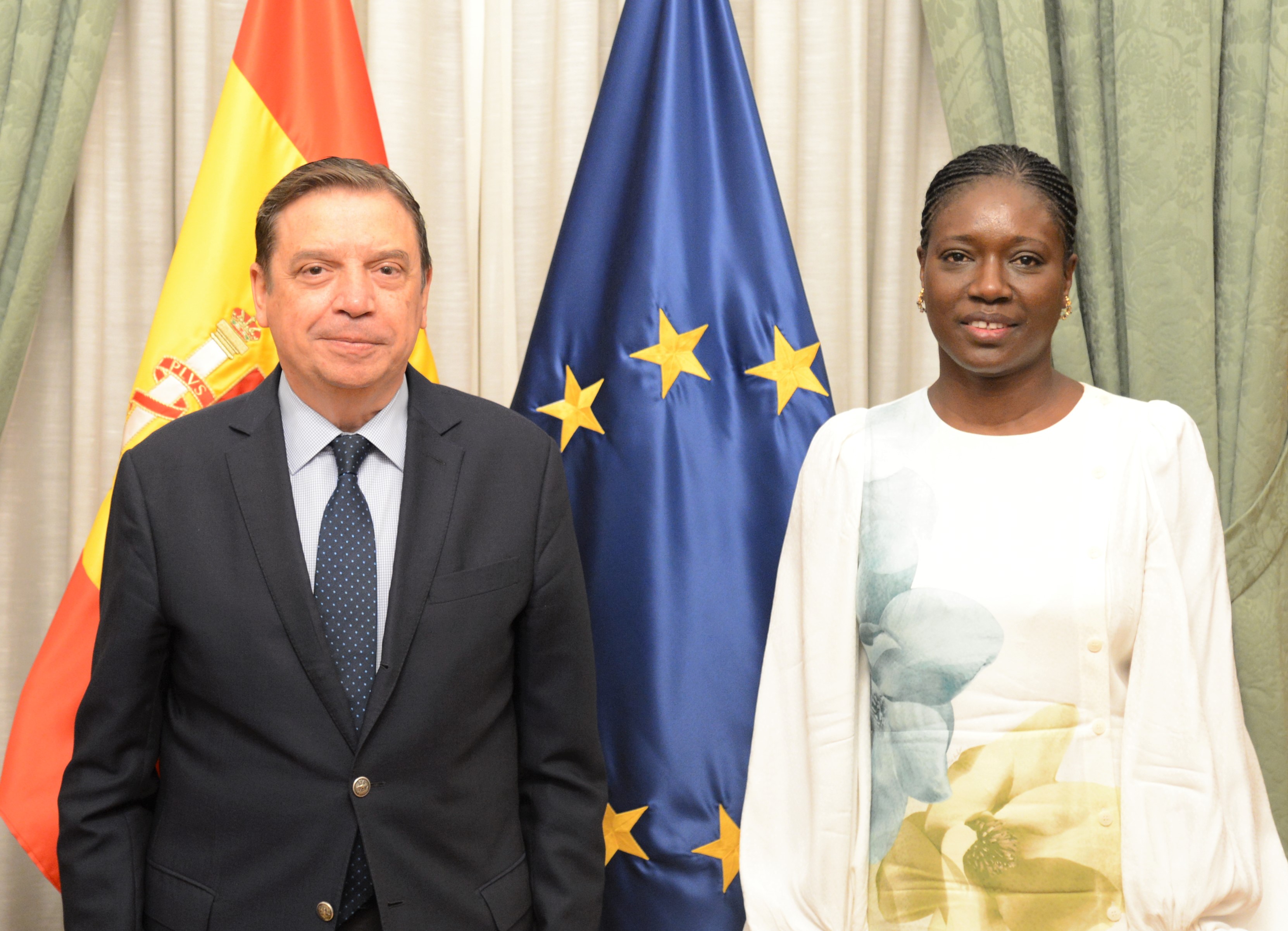 08.07.2022 Ministro y Embajadora Senegal  (1)