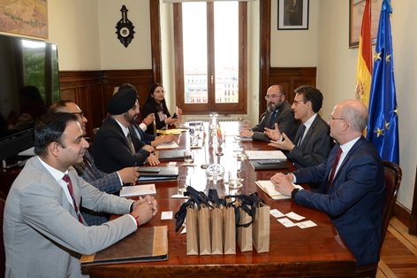 El secretario general de Agricultura se reúne con una delegación de India 