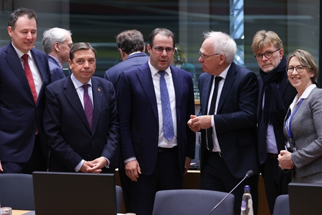 Hoy, en el Consejo de Ministros de Agricultura y Pesca de la UE  foto 3