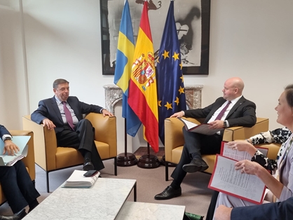Luis Planas mantiene un encuentro trilateral con los ministros de Agricultura de Bélgica y de Hungría foto 6