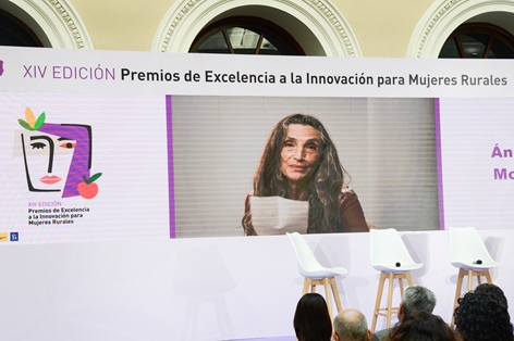 Hoy, en la entrega de los XIV Premios de Excelencia a la Innovación para Mujeres Rurales  foto 8