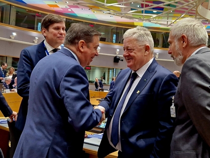 Hoy, en Bruselas, en el Consejo de Ministros de la UE foto 5