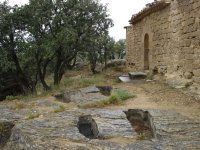 Necropolis medieval en torno a la ermita de San Esteban