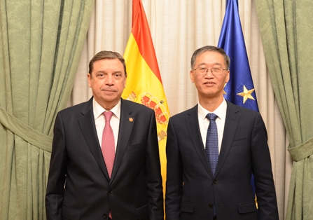 Hoy, en una reunión con el embajador chino en España, Yao Jing  foto 3