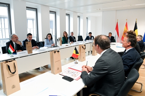 Luis Planas mantiene un encuentro trilateral con los ministros de Agricultura de Bélgica y de Hungría foto 4