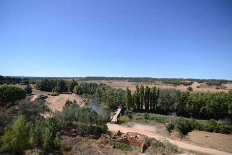 Vistas del Camino Natural y el valle del Júcar desde la ermita de San Benito.