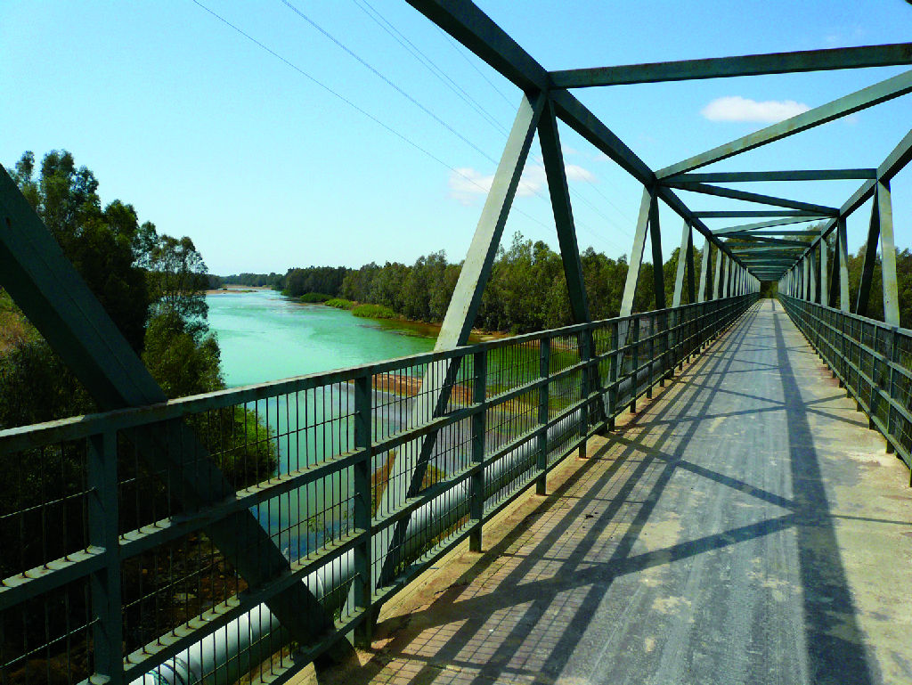 Puente sobre el río Odiel