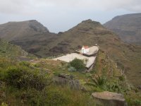 La ermita de Guadá, dominado el Barranco de Argaga