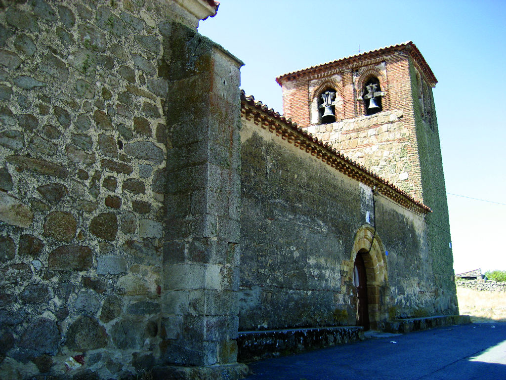 Iglesia de San Pedro Apóstol de Bernuy-Salinero