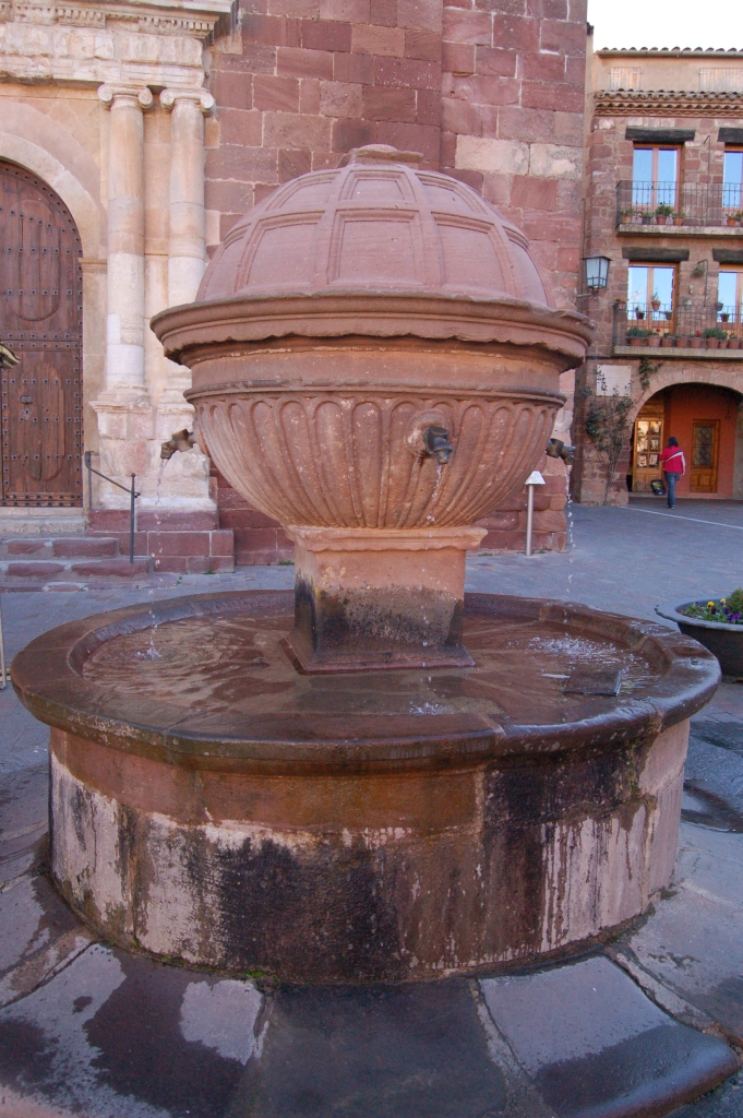 Fuente renacentista de la Plaza Mayor