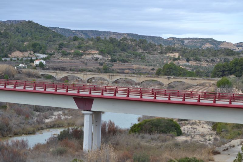 Puente sobre el río Algars