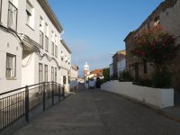 El camino atraviesa la localidad de Herrera de Alcántara