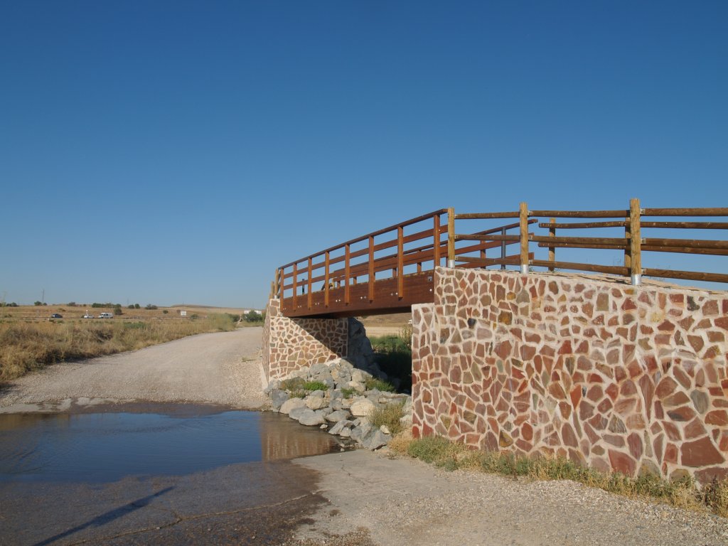 Puente de camino a la Puebla de Montalbán