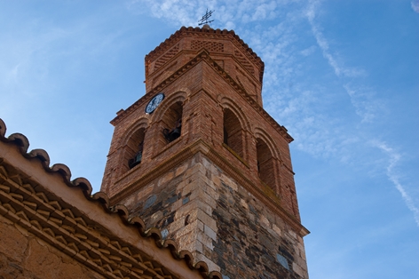 Campanario de la iglesia de la Asunción en Luco de Jiloca
