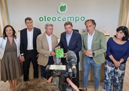  Luis Planas visita la cooperativa Oleocampo, referente en aceite de oliva virgen extra